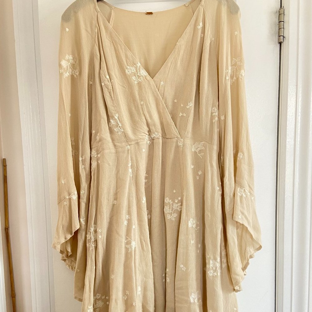 Free People Beige Flowy Summer/Spring Dress